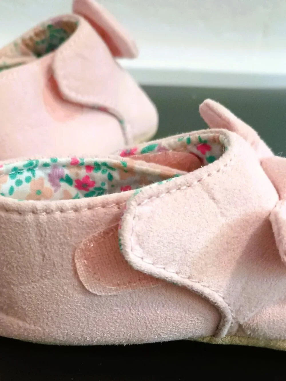 Carter’s Soft Slip On Baby Shoes 0-3 Mo Set of 2 Pale Pink Bow Fringe Moccasins